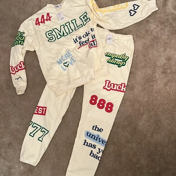 Mayfair sweatshirt/sweatpant set - Picture 4 of 4